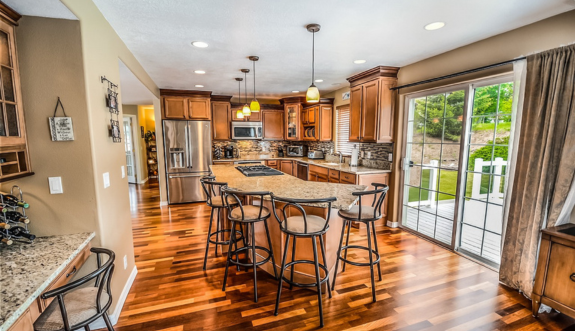 Best LVT Flooring for Motel: The Complete Buyer’s Guide (2026)